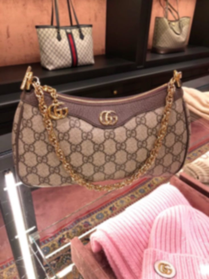 GG purse