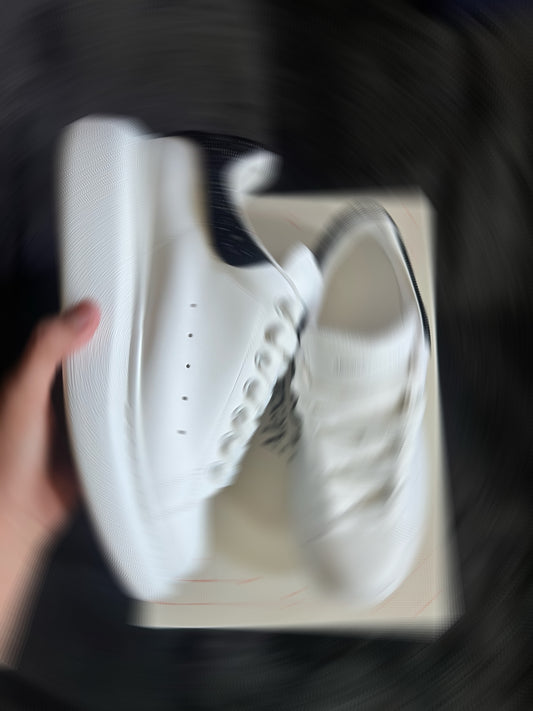 MQz